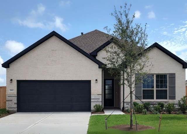 Property at 2917 Gleason Terrace Ln, La Marque, TX 77568, 4 beds, 2 baths