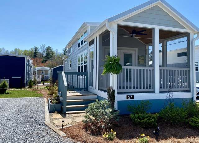 Property at 57 Breezy Meadow Ln, Flat Rock, NC 28731, 1 bed, 1 bath