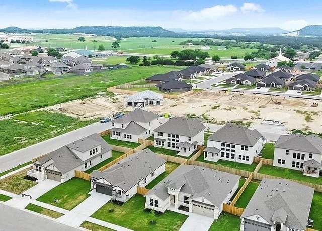 Property at Sara Plan, Killeen, TX 76540, 4 beds, 2.5 baths