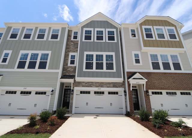 Property at 2709 Hunter Woods Dr, Apex, NC 27502, 4 beds, 3.5 baths