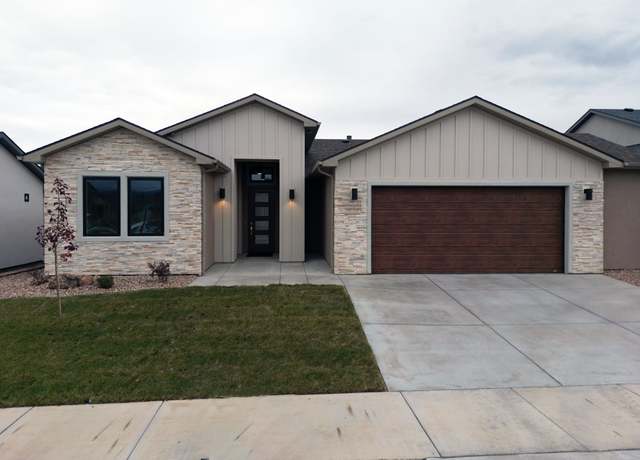 Property at 709 Sanctuary Dr, Montrose, CO 81403, 2 beds, 2 baths