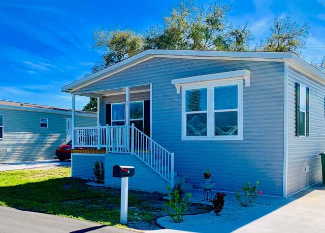 Property at 81 Sandhill Blvd, Fort Pierce, FL 34982, 3 beds, 2 baths