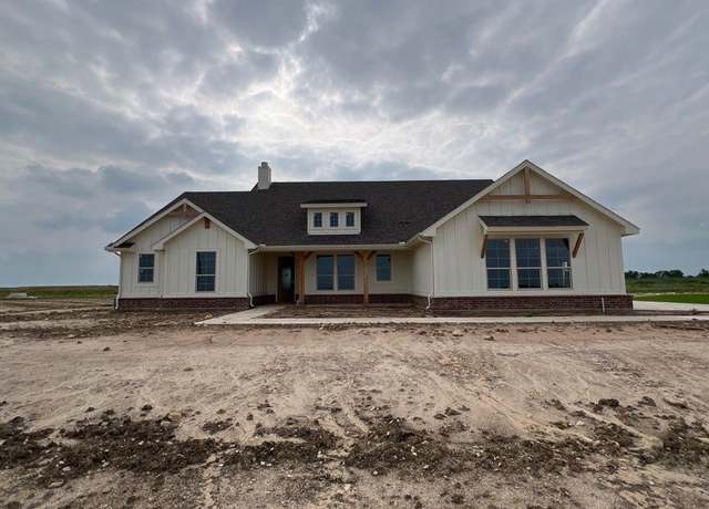 Property at 1650 County Road 200 Cir, Valley View, TX 76272, 4 beds, 3 baths