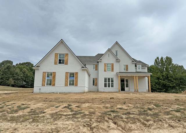 Property at 160 Cedar Crest Cv #8, Byhalia, MS 38611, 5 beds, 3 baths