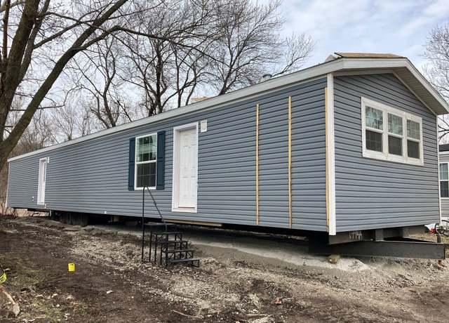 Property at 105 Williamson Unit B-32, Edwardsville, KS 66113, 3 beds, 2 baths
