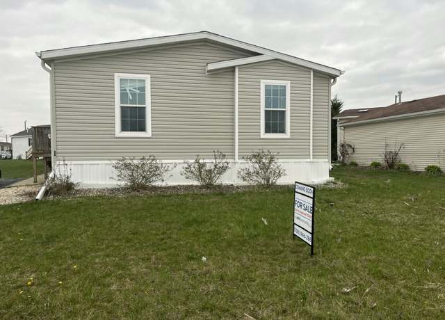 Property at 1 Eagle Ln, Beecher, IL 60401, 3 beds, 2 baths