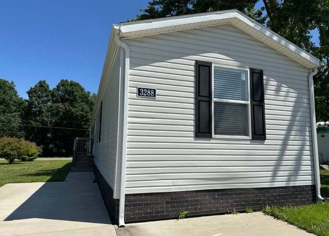 Property at 3288 Abbington Street Site #4, Jackson, MI 49201, 3 beds, 2 baths