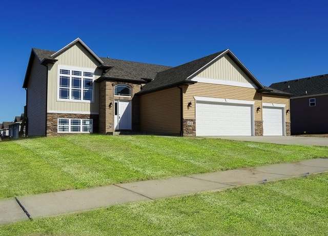 Property at 8341 Dylan Dr, Merrillville, IN 46410, 5 beds, 3 baths