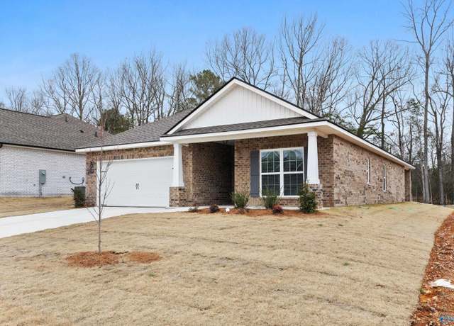 Property at 6228 Pisgah Dr, Huntsville, AL 35810, 4 beds, 3 baths