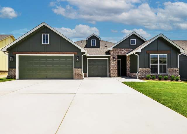 Property at 9015 N 73rd East Pl, Owasso, OK 74055, 4 beds, 3 baths