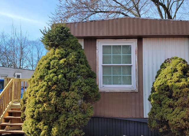 Property at 127 Carriage Hill Rd #127, Wheeling, IL 60090, 2 beds, 1 bath