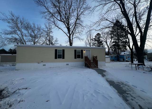 Property at 22 Arbor St, Saint Cloud, MN 56301, 2 beds, 1 bath