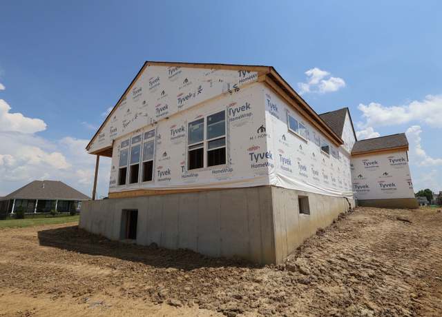 Property at 3846 Clove Ln, Fairfield Township, OH 45011, 3 beds, 3 baths