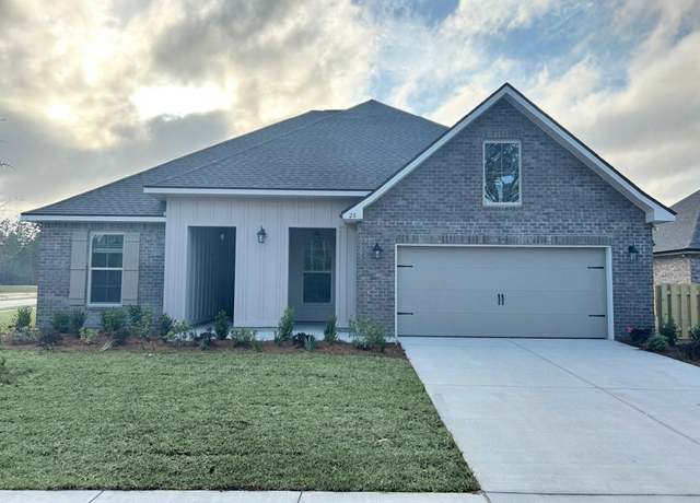 Property at 28 Chirp Ln, Freeport, FL 32439, 5 beds, 3 baths