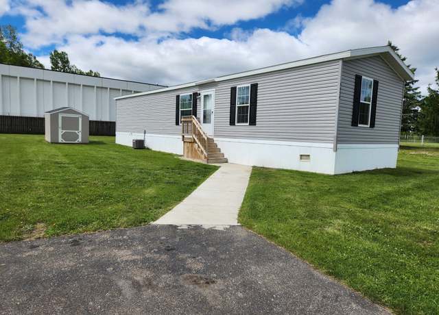 Property at 3 Bed 2 Bath Single Section Plan, Clarkston, MI 48348, 3 beds, 2 baths