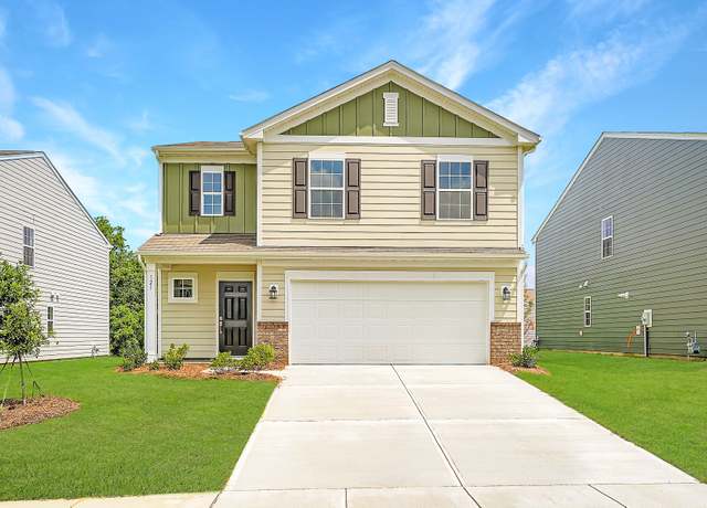 Property at 121 Astor St, Troutman, NC 28166, 4 beds, 2.5 baths