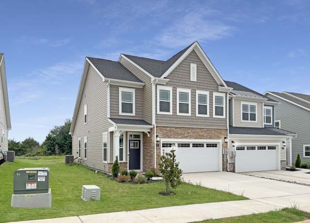 Property at 141 Grand Overlook Dr, Gettysburg, PA 17325, 3 beds, 2.5 baths