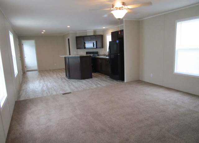 Property at 1908 E 19th St Unit E41, Lawrence, KS 66046, 3 beds, 2 baths