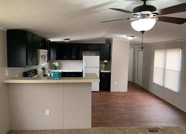 Property at 800 Lexington St #34, Norman, OK 73069, 3 beds, 2 baths