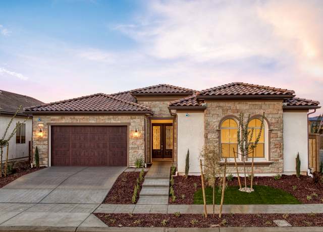 Property at 1675 N Blackwood Ave, Clovis, CA 93619, 4 beds, 3 baths