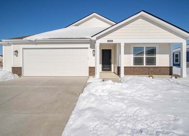 Property at 1426 Bluebonnet Pl, Shelbyville, IN 46176, 4 beds, 2 baths