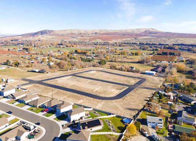 Property at Homes Available Soon Plan, Benton City, WA 99320