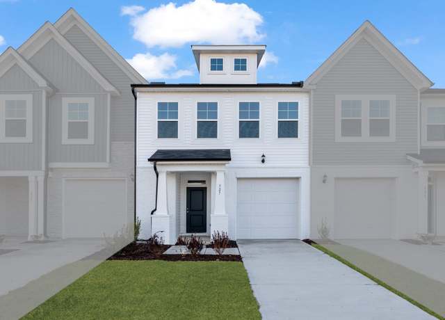 Property at 527 Eversden Dr, Zebulon, NC 27597, 3 beds, 2.5 baths