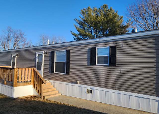 Property at 2 Bed 2 Bath Single Section Plan, Coralville, IA 52241, 2 beds, 2 baths