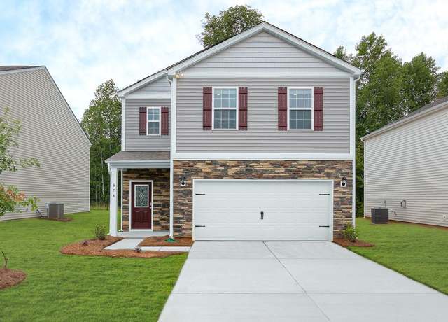 Property at 1442 Mammoth Rd, Hickory, NC 28602, 4 beds, 2.5 baths