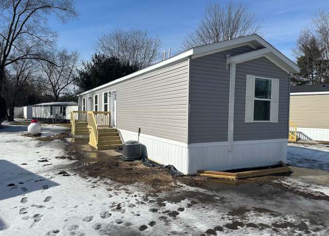 Property at 7519 Dorr St #157, Toledo, OH 43615, 3 beds, 2 baths