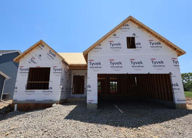 Property at 335 Cherry Hills Rd, Commercial Point, OH 43116, 3 beds, 2 baths