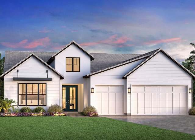 Property at 2612 Waterfront Cir, Sarasota, FL 34240, 4 beds, 3.5 baths