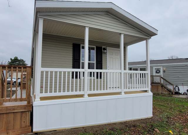 Property at 49411 Au Lac Dr E, Chesterfield, MI 48051, 3 beds, 2 baths