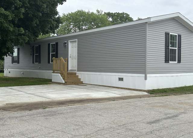 Property at 6514 Halcomb Cir N, Indianapolis, IN 46241, 2 beds, 2 baths