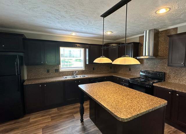 Property at 4255 Smoke Creek Pkwy Unit D012, Snellville, GA 30039, 3 beds, 2 baths