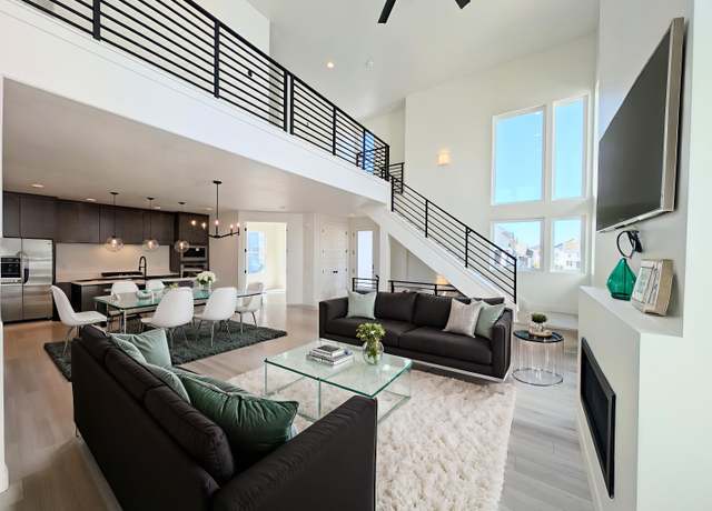 Property at 7063 W Granbury Dr, South Jordan, UT 84009, 3 beds, 2.5 baths