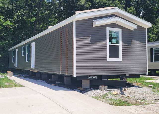 Property at 2801 S Stone Rd #185, Marion, IN 46953, 3 beds, 2 baths