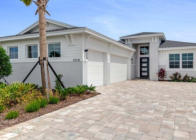 Property at 1518 Tregan Ave, Deland, FL 32724, 4 beds, 3 baths