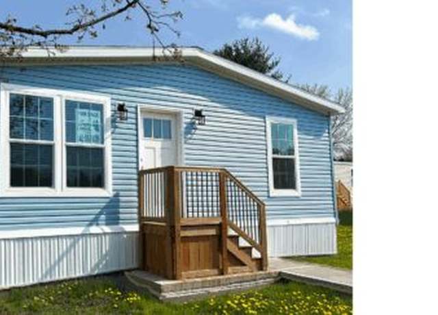 Property at 95 Hillside Dr, Avon, NY 14414, 3 beds, 2 baths