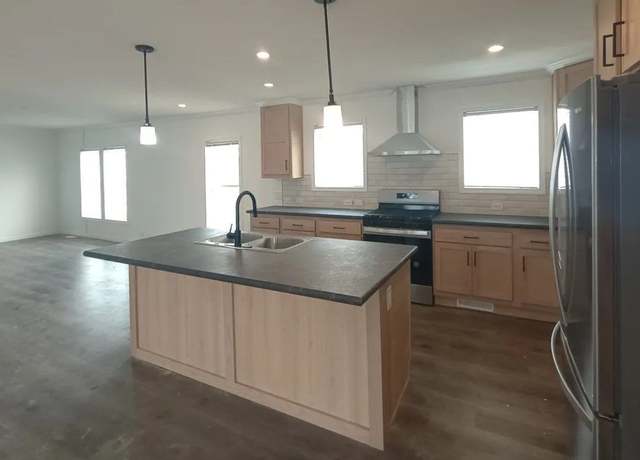 Property at 10439 Legrande Blvd, Fair Haven, MI 48023, 3 beds, 2 baths