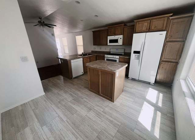 Property at 4400 W Florida Ave #277, Hemet, CA 92545, 2 beds, 2 baths