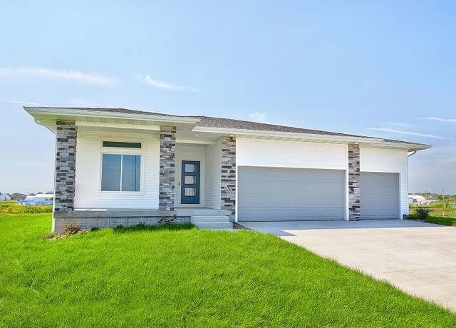 Property at Fostoria Plan, Urbandale, IA 50323, 3 beds, 2 baths