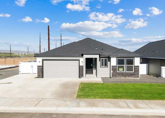 Property at 1114 9th Ave NE, Quincy, WA 98848, 3 beds, 2 baths