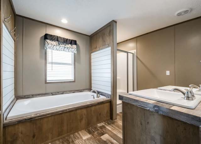 Property at Clayton Duck River Estates Plan, Columbia, TN 38401, 3 beds, 2 baths