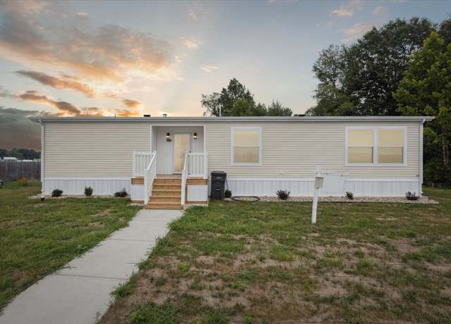 Property at 2510 Chance Ave, Elkhart, IN 46514, 3 beds, 2 baths