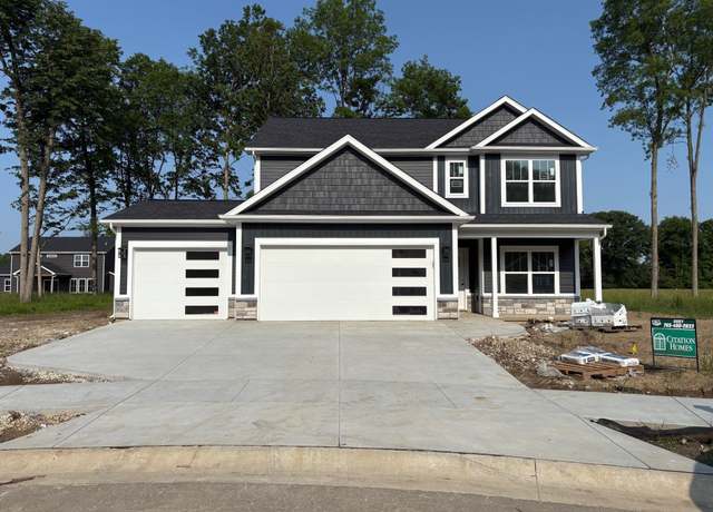 Property at 820 Hackberry Ct, Frankfort, IN 46041, 5 beds, 3 baths
