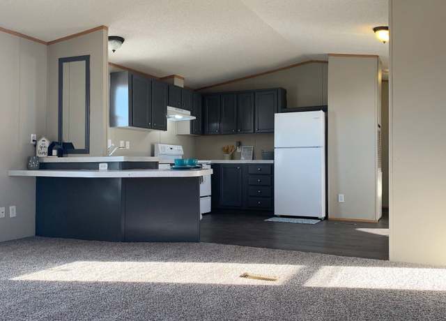 Property at 9717 NW 10th St #249, Oklahoma City, OK 73127, 3 beds, 2 baths