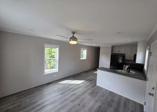 Property at 2 Bed 1 Bath Single Section Plan, Chaska, MN 55318, 2 beds, 1 bath