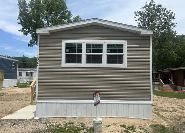 Property at 10505 Cedarville Rd Unit 13-27, Brandywine, MD 20613, 3 beds, 2 baths