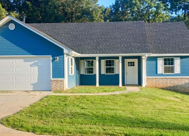 Property at Cozy Classic Plan, Pocahontas, AR 72455, 3 beds, 2 baths
